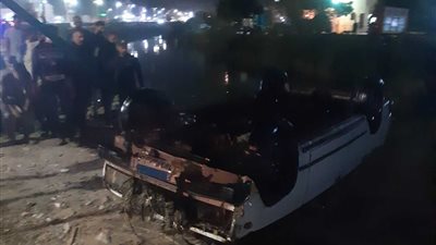 مصرع طباخ وإصابة طالبين في حادث انقلاب سيارة ملاكي بسوهاج 