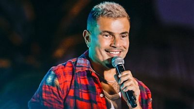 20 صورة من حفل عمرو دياب في جدة والجمهور يتفاعل مع ألبومه الجديد