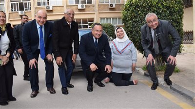 رئيس جامعة الإسكندرية يتفقد سير العملية التعليمية في بداية الدراسة بالفصل الدراسي الثاني