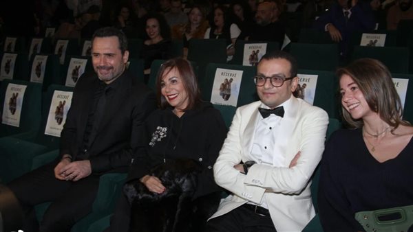 أبطال فيلم أنف وثلاث