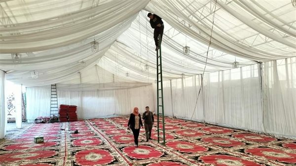 خيام عملاقة لمعارض