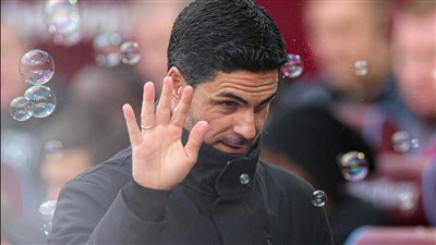 موقف أرتيتا من الاستمرار مع أرسنال