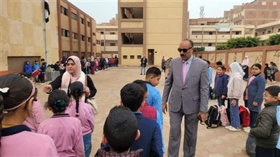مدير تعليم المنوفية لمديري الإدارات: جولات ميدانية ومتابعة نسبة الغياب وتطبيق لائحة الانضباط المدرسي