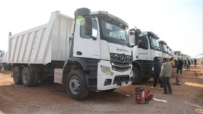  محافظة الجيزة ترفع كفاءة 147 معدة وسيارة نظافة وتعيدهم للعمل | صور