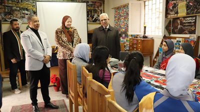 مدير تعليم القاهرة يوجه بتخصيص يوم بالمدارس لمقابلة أولياء الأمور وحل مشكلاتهم