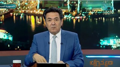 خيري رمضان يطالب بمقاطعة السجائر شهرا بعد ارتفاع سعرها