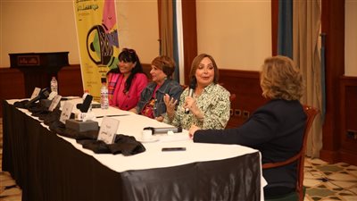 تيسير فهمي: المرأة الفلسطينية تعطي درسا للنساء في الصمود 