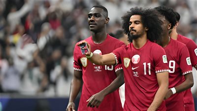 مصمم خدعة أكرم عفيف في نهائي آسيا يكشف كواليس الاحتفال المثير| خاص