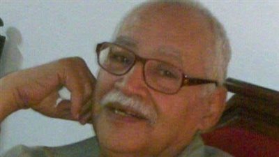 صفحات التواصل تنعاه.. حزن بالأقصر لوفاة الدكتور أحمد شمس الدين عميد الأسرة الحجاجية وأبرز أدبائها 