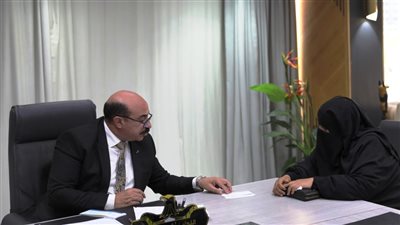 صرف مساعدات إنسانية لـ 20 مواطنا ومواطنة خلال اللقاء الأسبوعي مع محافظ أسوان