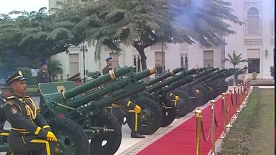 السيسي يستقبل أردوغان بـ 21 طلقة مدفعية في قصر الاتحادية