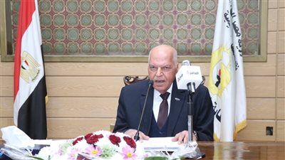 نقيب المعلمين يعلن زيادة الميزة التأمينية للمعلمين لتصل إلى 42 ألف جنيه