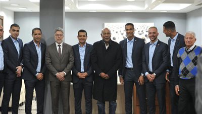 فيفا يحرج بيريرا ولجنة الحكام بشأن الثلاثي معروف وعادل وأمين عمر 