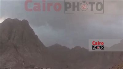 سحب وغيوم وسقوط أمطار على مدينة سانت كاترين