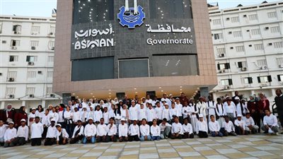 مشروع أهل مصر فرصة لزيارة المعالم السياحية.. وأطفال المحافظات الحدودية يشكرون محافظ أسوان 