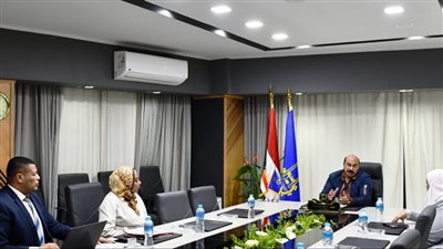 أسوان تواصل اللقاءات الجماهيرية لبحث مطالب واحتياجات المواطنين وتوفير فرص عمل