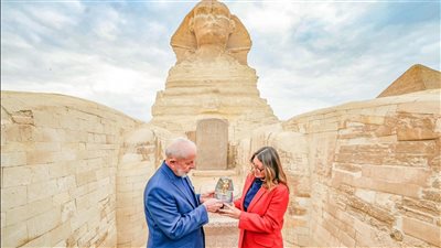 قبل لقاء السيسي.. الرئيس البرازيلي يزور الأهرامات والمتحف المصري الكبير فور وصوله القاهرة