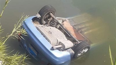 بعد انقلاب سيارة ملاكي بنهر النيل.. انتشال جثمان أول ضحايا حادث منشأة القناطر