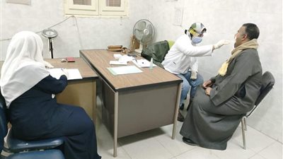 صحة المنيا: الكشف على 1627 حالة ضمن قافلة طبية مجانية ببني حسن الشروق