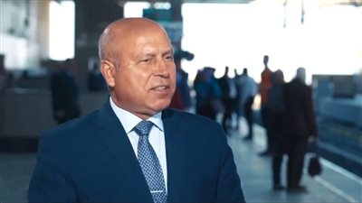 كامل الوزير عن إنشاء الطرق الجديدة: نتجنب مرورها من الأراضي الزراعية للحفاظ عليها