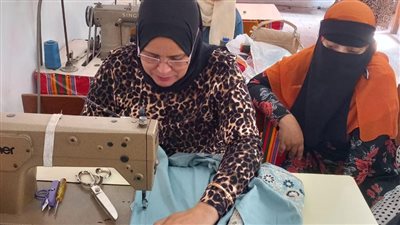 التضامن تطلق دورة تدريبية في الخياطة والتفصيل بكفر الشيخ | صور