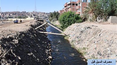 محافظ أسوان: نعمل على إنهاء مشروع تغطية الأجزاء المتبقية من مصرف السيل بتكلفة 365 مليون جنيه