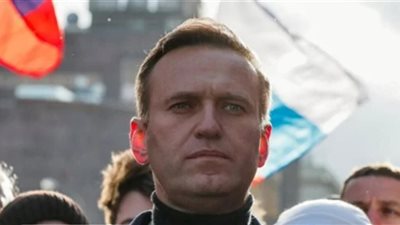 كاد أن يفقد بصره وتعرض لمحاولة تسمم.. لماذا تتهم واشنطن الكرملين باغتيال المعارض الروسي نافالني؟