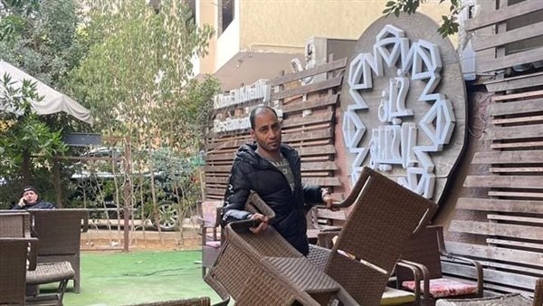 غلق وتشميع كافية