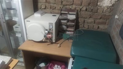 كارثة في قرية باصونة بسوهاج.. الأهالي يستأجرون مبنى لعلاج المرضى بعد هدم الوحدة الصحية منذ 3 سنوات: بندفع إيجاره من جيوبنا