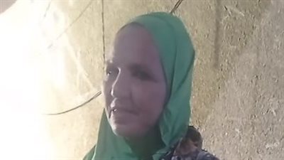 سيدة توزع وجبات طعام على زوار مسجد عبد الرحيم القنائي: بقالي 70 سنة بخدم أهل البيت | بث مباشر