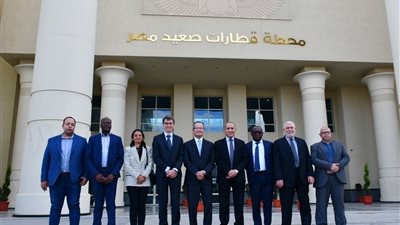 نائب رئيس البنك الدولي يعلن تدشين مشروع لتطوير نظم الإشارات بخط القاهرة بني سويف