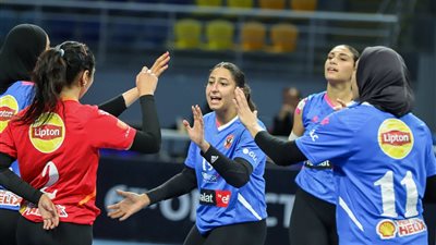 الأهلي يتخطى الزهور بثلاثة أشواط نظيفة بدوري سيدات الطائرة