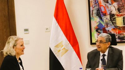 وزير الكهرباء يستقبل مفوضة الطاقة الأوروبية لبحث سبل تعزيز التعاون