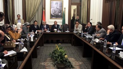 عليا الوفد تتحدى يمامة.. 36 عضوًا يوقعون طلبًا لمحاسبته بعد إسقاط عضوية أمين الصندوق والوضع المالي للحزب