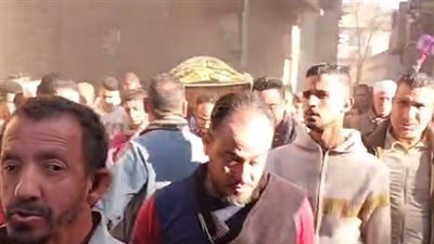 مات حزنًا عليه.. المئات يشاركون في جنازة أب توفي بعد أيام من رحيل نجله العريس بسوهاج| بث مباشر 