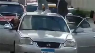 كشف ملابسات فيديو قيادة شخصين سيارة برعونة في القاهرة