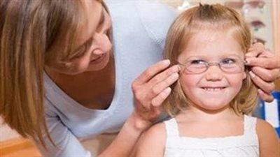 نصائح لتحسين صحة البصر لدى الأطفال.. تعرف عليها 