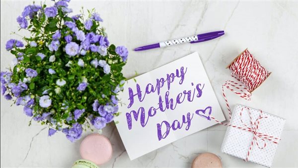 تهنئة عيد الأم 2024..