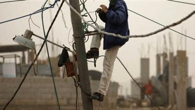 فصل التيار الكهربائي عن 17 منطقة بمدينة نجع حمادي في قنا غدًا