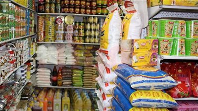 انخفاض أسعار الأرز والزيت والسكر والعدس.. وكيلو اللحمة بـ 400 جنيه 