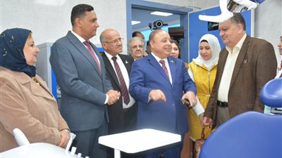 محافظ الدقهلية يدشن القافلة الطبية بقرية الأحمدية في شربين