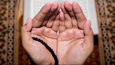 دعاء لأبي المتوفي في ليلة النصف من شعبان .. كلمات تنور قبره وتجعله آمنًا مطمئنًا 