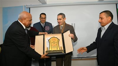 محافظ الغربية يفتتح أعمال تطوير مدرسة كفر الزيات الثانوية بنات 