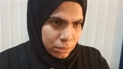 محاكمة المتهمين بقتل شاب تدخل لحل خلاف على 5 جنيهات في الفيوم.. وزوجة المجني عليه: أولادي بيقولوا نفسنا اللي قتل بابا يموت | بث مباشر