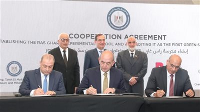 وزيرا التعليم والبترول يشهدان توقيع بروتوكولي تعاون لـ إنشاء مدرستين للتكنولوجيا التطبيقية