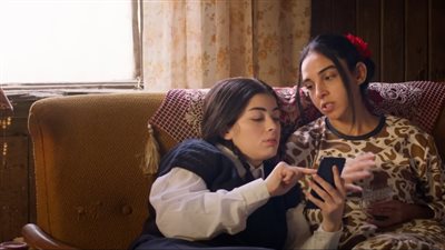 برومو مسلسل أعلى نسبة مشاهدة يناقش مخاطر السوشيال ميديا على الشباب: التيك توك ده رزق الهبل