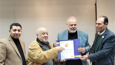 حكاء الإسكندرية ومؤرخ طبقاتها الشعبية.. قصور الثقافة تحتفي بالمسيرة الإبداعية لمصطفى نصر