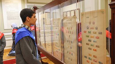 طلاب تعليم القاهرة في زيارة لمتحف البريد.. ومدير المديرية: هدفنا توجيه النشء بعظمة حضارة مصر