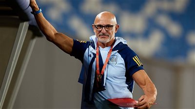 رسميًا.. منتخب إسبانيا يجدد عقد لويس دي لافوينتي حتى 2026
