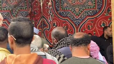 زحام على شادر بيع اللحوم بالأقصر.. وأهالي الشرقية يقبلون على شراء السكر من معرض أهلا رمضان | بث مباشر 